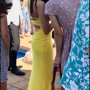 This dress made her so HAPPY